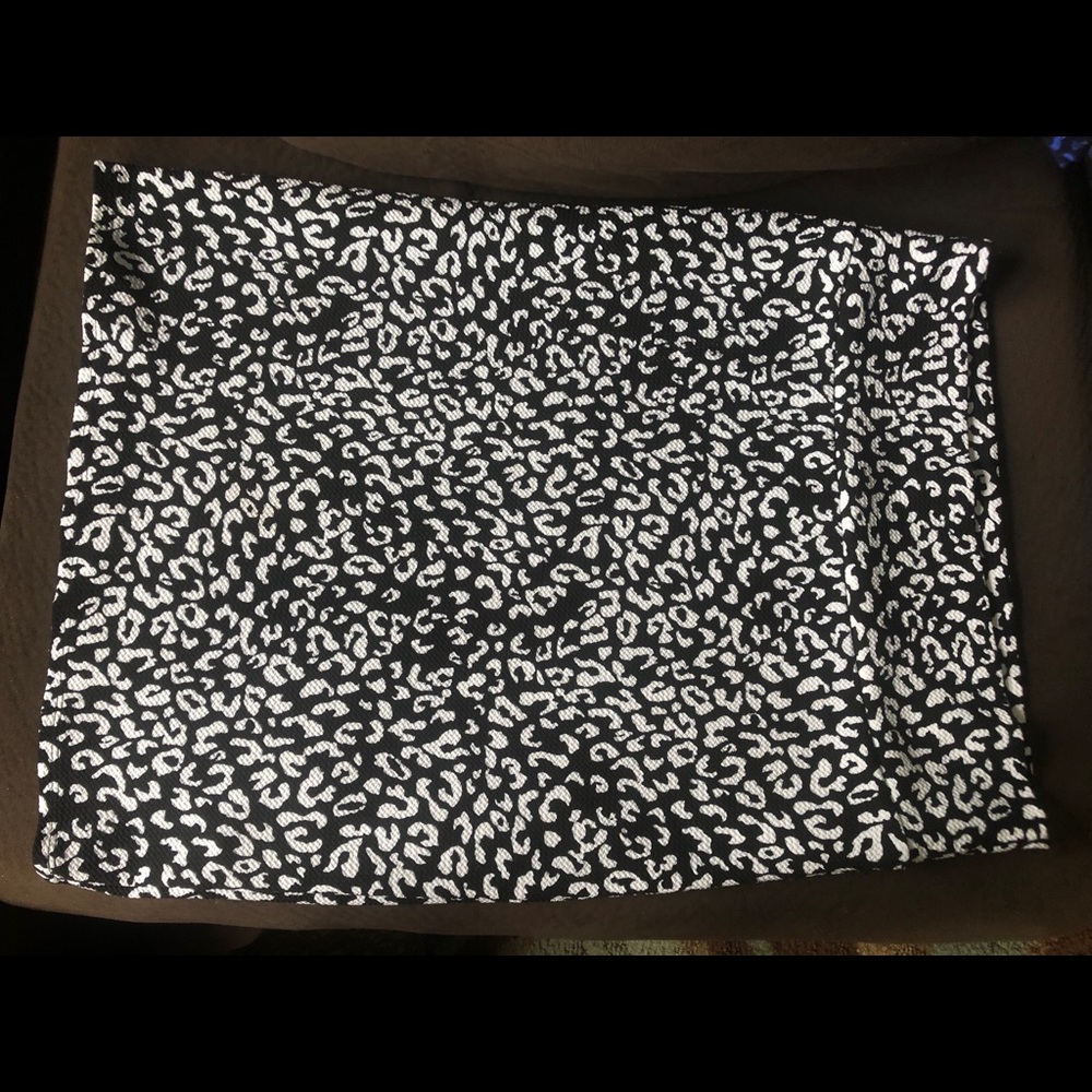 LulaRoe Cassie Pencil Skirt